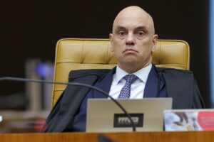 Fachin marca data para STF definir sorte de Moraes e já circulam rumores de renúncia