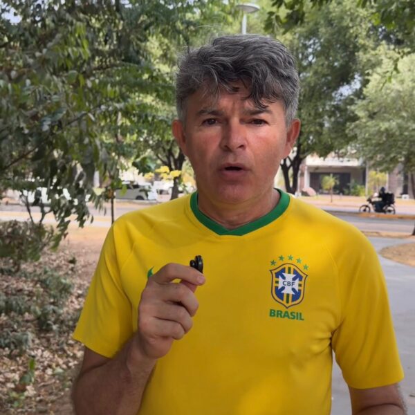 Medeiros pede prisão de Moraes após mensagens sobre risco de fuga de Vorcaro; vídeo