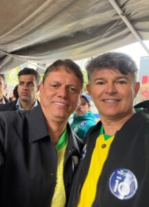 Tarcísio pede votos para Zé Medeiros ao Senado em Mato Grosso