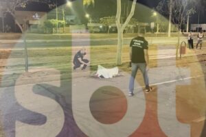Motociclista morre ao perder controle de moto e colidir contra árvore em Rondonópolis; vídeo