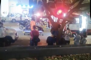 Carro sai de estacionamento, provoca acidente entre motos e quase causa tragédia na Lions em Rondonópolis; vídeo