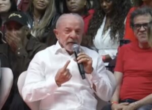 MUDOU DE IDEIA? | Lula regulamentou bets, agora promete acabar com elas em plena campanha