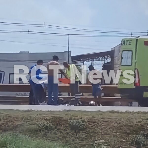 Motociclista sofre fortíssima queda na BR-163 e vai parar no Hospital Regional de Rondonópolis; vídeo