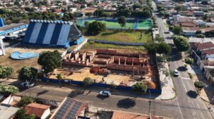 Construção do novo Caps Infantil avança no jardim Tropical