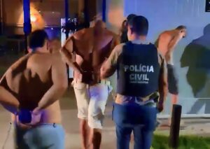 Trio é preso por furtar diversos módulos de caminhões e criminoso cai na pancada com policial em Rondonópolis