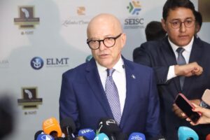 Governo de MT revisa despesas e prepara enxugamento da máquina
