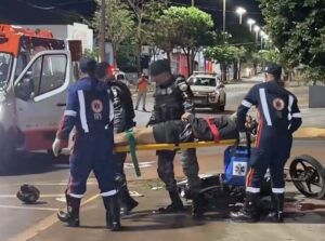 Bandido morre em confronto com a PM após fuga de moto e comparsa acaba preso em MT; veja vídeos