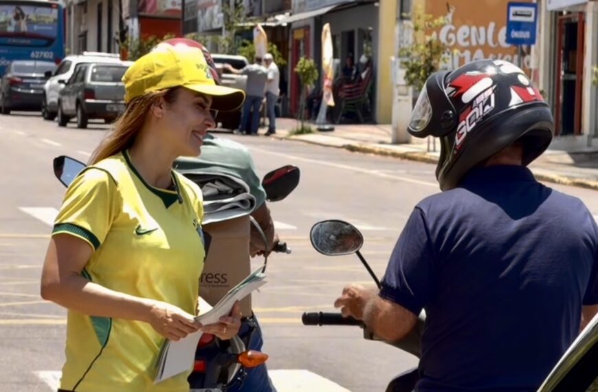 Direita de verdade: Vereadora Kalynka vai às ruas reforçar apoio a Flávio Bolsonaro em Rondonópolis