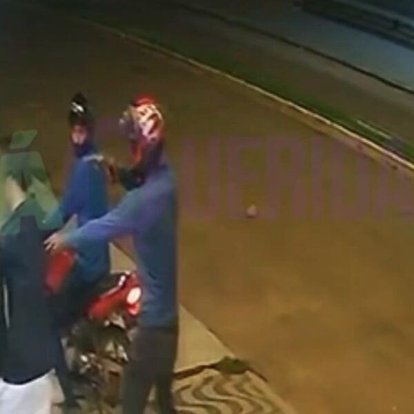 Vídeo mostra pistoleiros executando jovem a tiros em MT; seis adolescentes são apreendidos