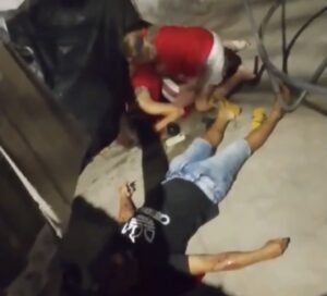 Vídeo mostra casal morto após marido executar a esposa e cometer suicídi0 durante comemoração das eleições