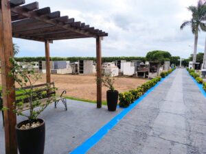 Cemitérios municipais tiveram melhorias para receber visitantes no Dia de Finados