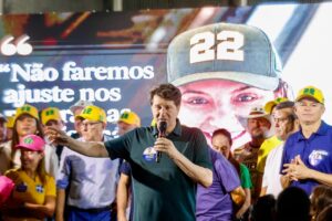 Inauguração da Casa 22 reúne mais de 130 prefeitos e consolida articulação suprapartidária em torno de Flávio Bolsonaro