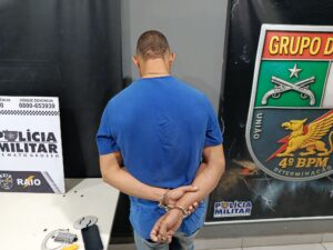 Adolescente é encontrada desnutrida e trancada em caminhão após desaparecer por 7 dias em MT; ‘marmanjo’ é preso