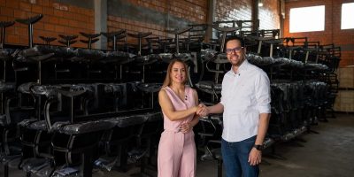 A vereadora Kalynka Meirelles e o secretário municipal de Saúde, Mykaell Vitorino | Divulgação