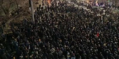 808d8b8e-protesto-ira-foto-rep-rede-social