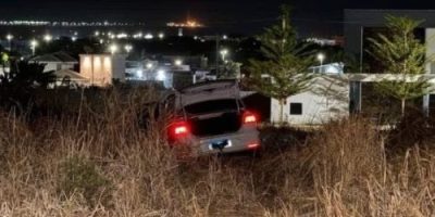 O corpo de Márcio foi encontrado no dia 02 de agosto, em um terreno baldio no bairro Montserrat, com marcas de disparos de arma de fogo, ao lado de um veículo.