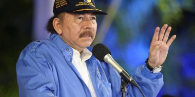 This handout picture released by the Nicaraguan Presidency shows Nicaragua's President Daniel Ortega delivering a speech during the commemoration of the 43rd anniversary of the foundation of the National Police at the Revolution Square in Managua, on September 28, 2022. (Photo by Jairo CAJINA / Nicaraguan Presidency / AFP) / RESTRICTED TO EDITORIAL USE - MANDATORY CREDIT "AFP PHOTO / NICARAGUAN PRESIDENCY / JAIRO CAJINA" - NO MARKETING NO ADVERTISING CAMPAIGNS - DISTRIBUTED AS A SERVICE TO CLIENTS