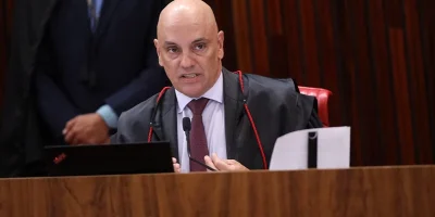 alexandre-moraes-capa