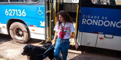 Prefeitura passa a garantir direito ao acompanhamento de cães de assistência no transporte coletivo Prefeitura passa a garantir direito ao acompanhamento de cães de assistência no transporte coletivo