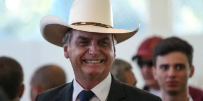 bolsonaro-chapeu-capa bolsonaro-chapeu-capa