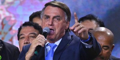 bolsonaro-microfone