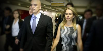 esposa-de-alexandre-de-moraes-escapa-de-detector-de-metais-e-causa-revolta
